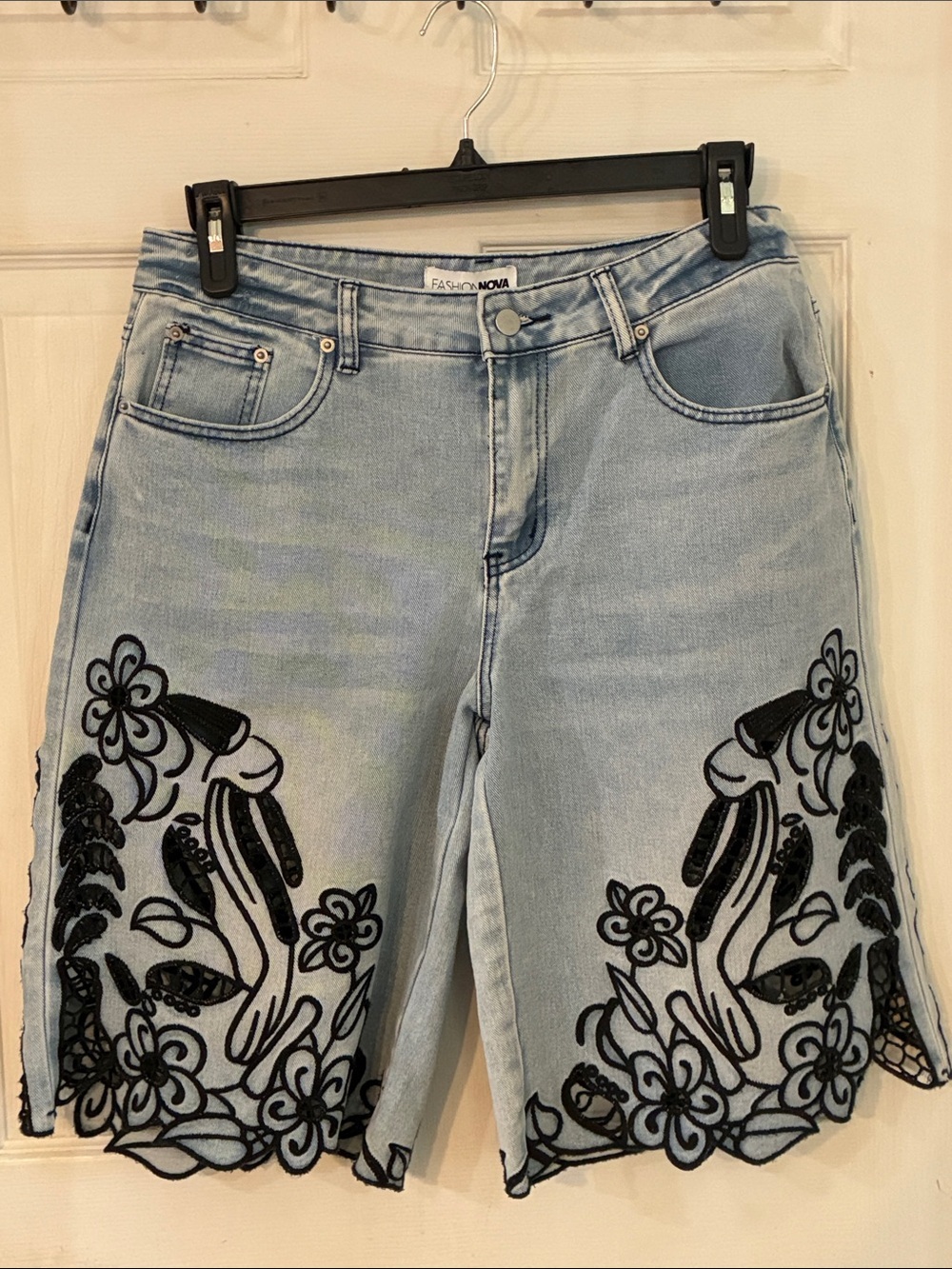 Fashion Nova Light Wash Embroidered Denim Shorts with Black Floral Appliqué, NWT